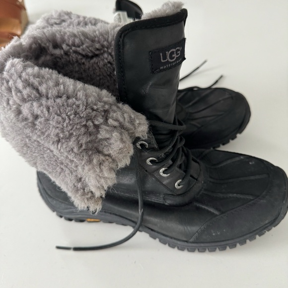 UGG ADIRONDACK III Black/Grey - Picture 2 of 4